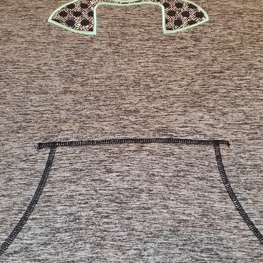 Under Armour hoodie size Medium - Picture 4 of 4